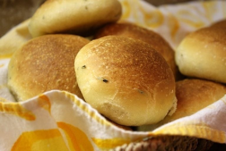 Olive Oil Rosemary Rolls 13
