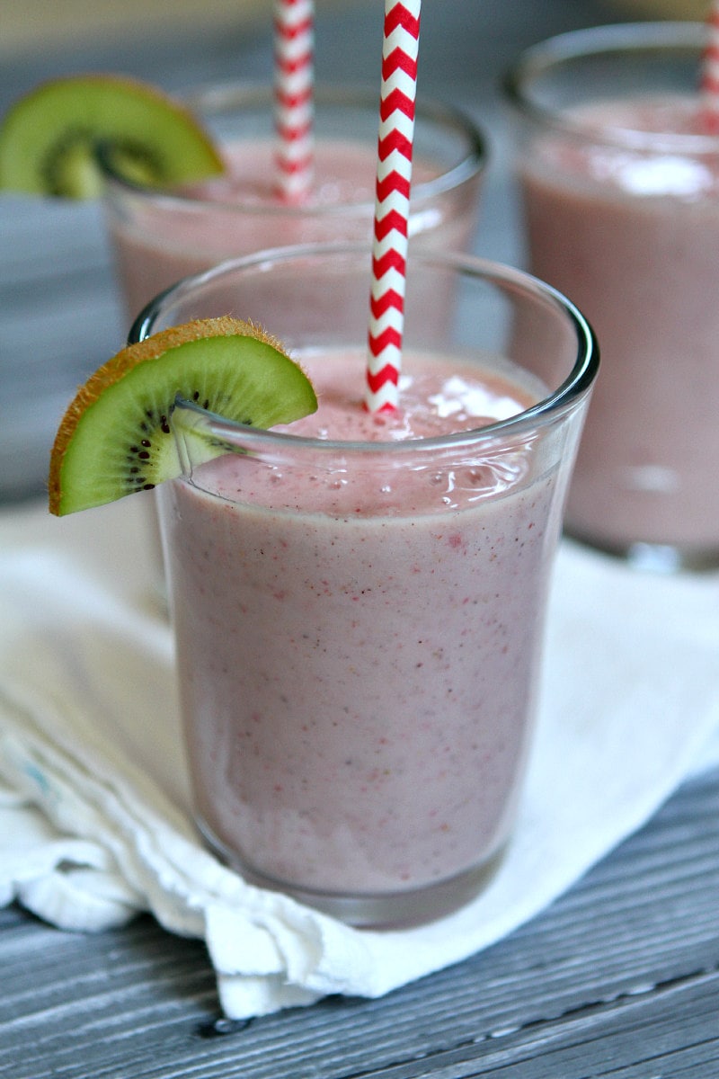 Strawberry Kiwi Smoothies 2